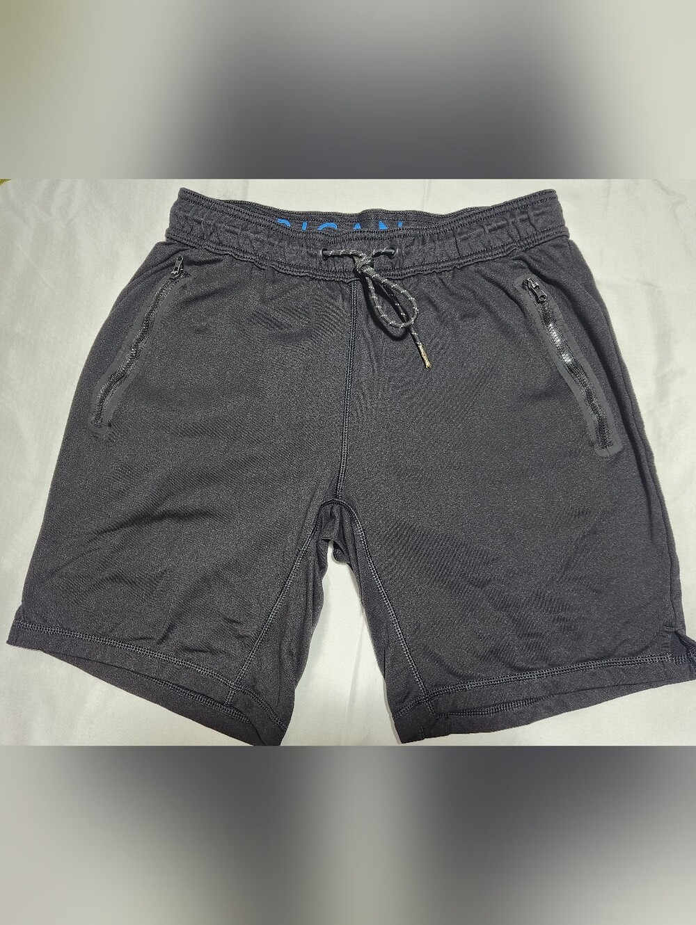 American Eagle Outfitters Black Athletic Zip-Pocket Drawstring Shorts Size Small